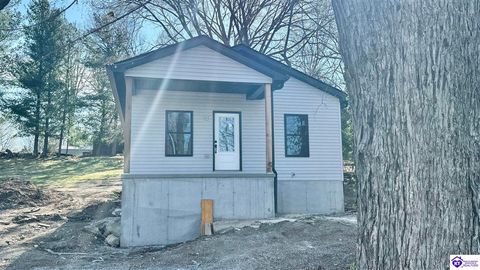 504 Cook Street, Greensburg, KY 42743 - MLS#: HK25001015