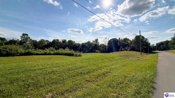 EDGEBROOK DR, VINE GROVE, KY 40175 - Image af7c1f5df783be0d7e892b0f4e86348e/4248294061