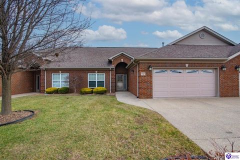 Photo of 105 B Arlingwood Court, Elizabethtown, KY 42701 (MLS # HK2600087)
