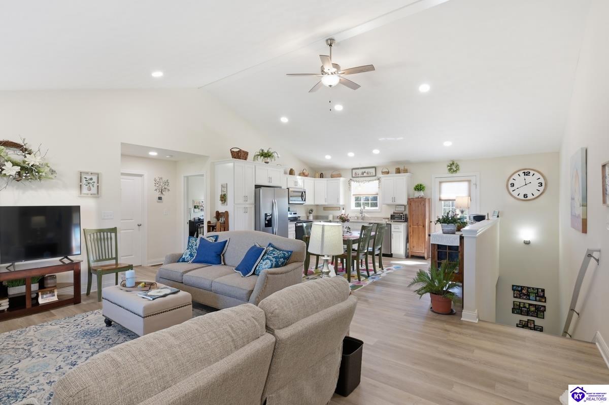 421 Turnberry Court