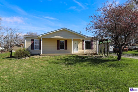 414 S Mill Street, Vine Grove, KY 40175 - #: HK2602879