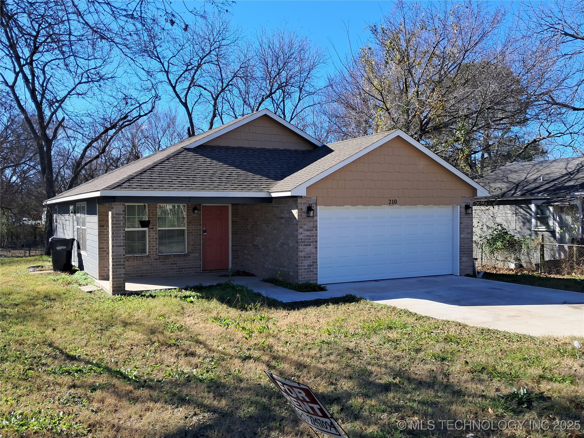 Photo 1 of 25 — 210 9th SE, Ardmore, OK 73401