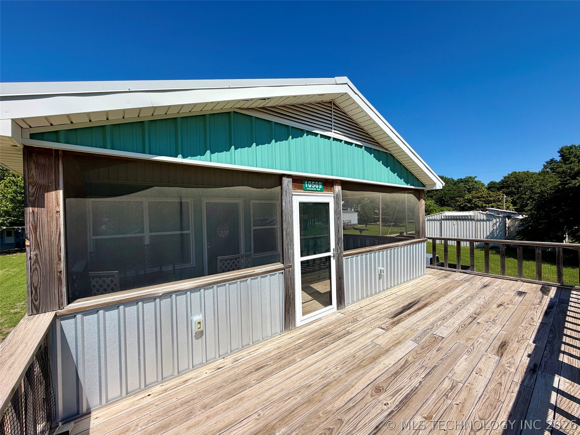 10569 Vickie Drive