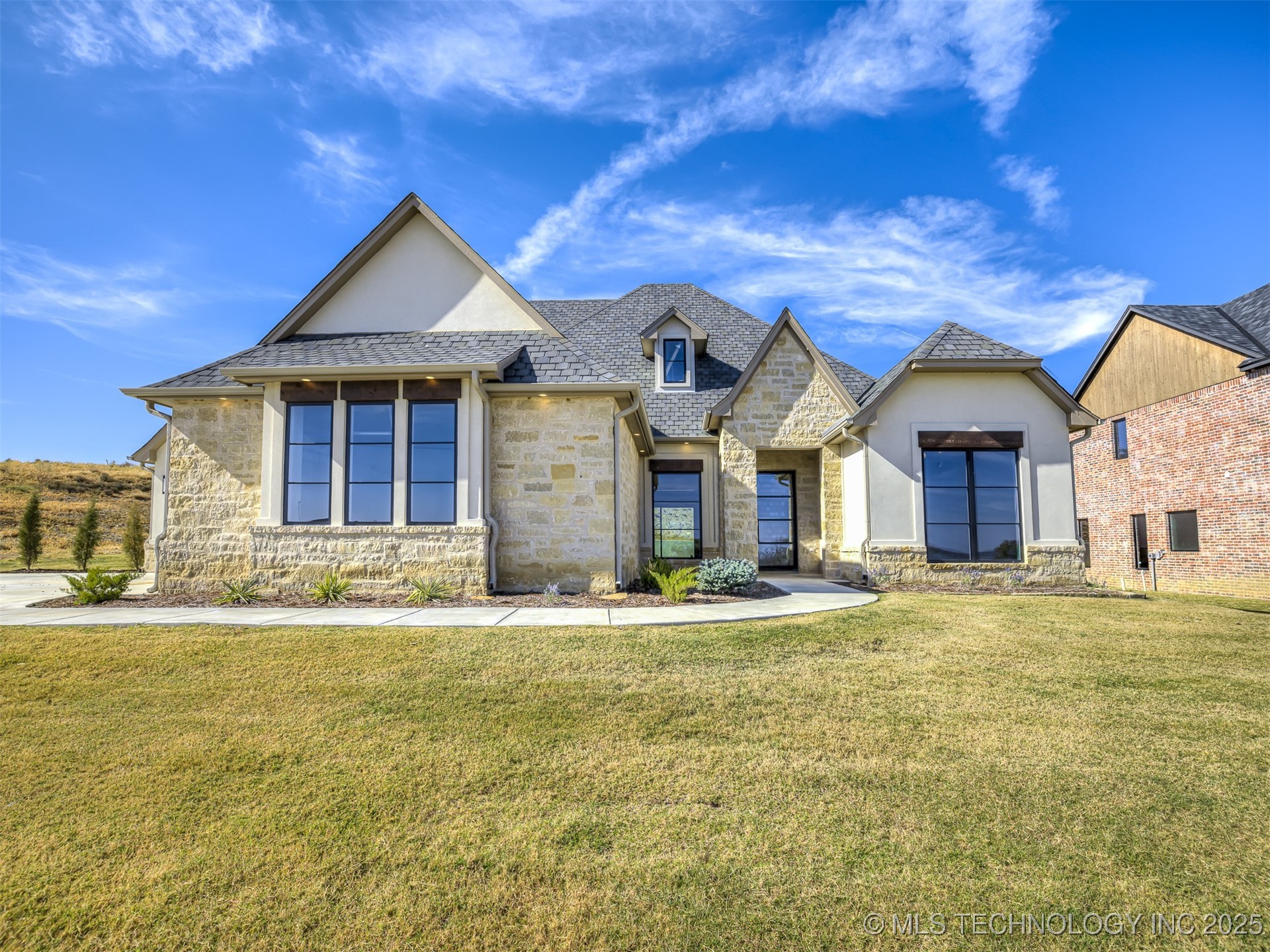 12125 Sunrise Ridge Loop