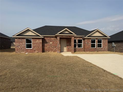 506 Honeysuckle Lane Madill OK 73446