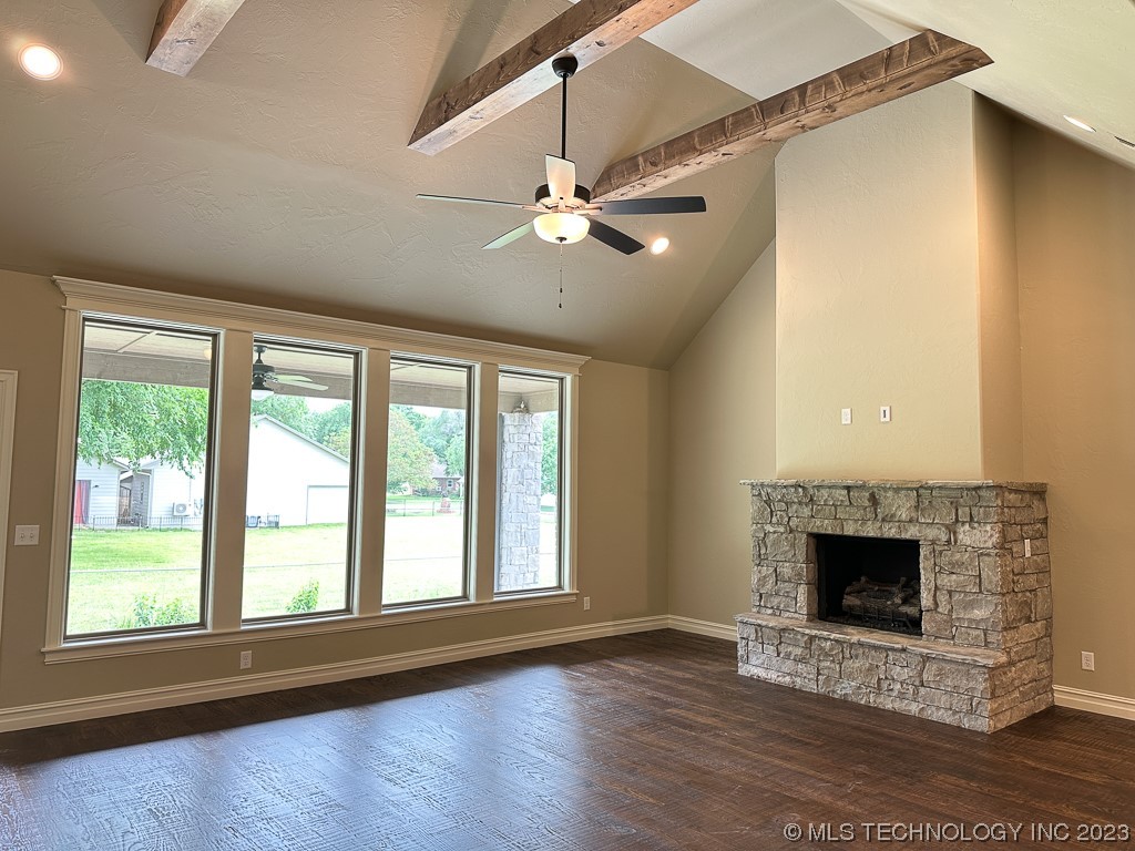 Photo 3 of 15 of 14510 E 79th Street house