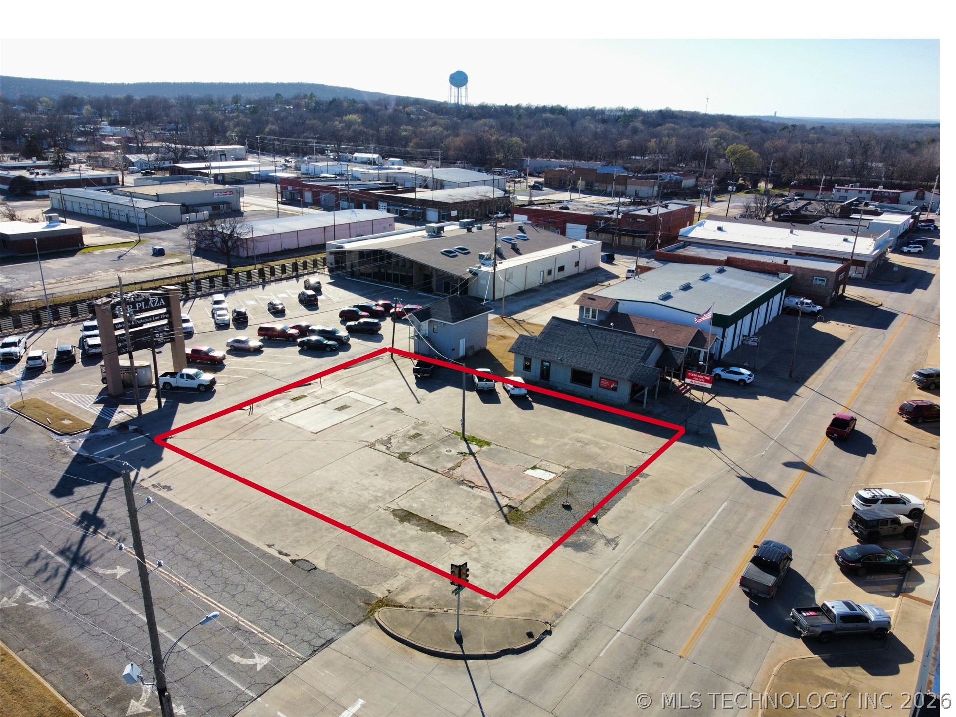 Photo 1 of 5 — 301 S 3rd, McAlester, OK 74501