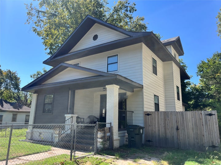 Photo 1 of 56 — 623 Lawrence Street, Muskogee, OK 74403