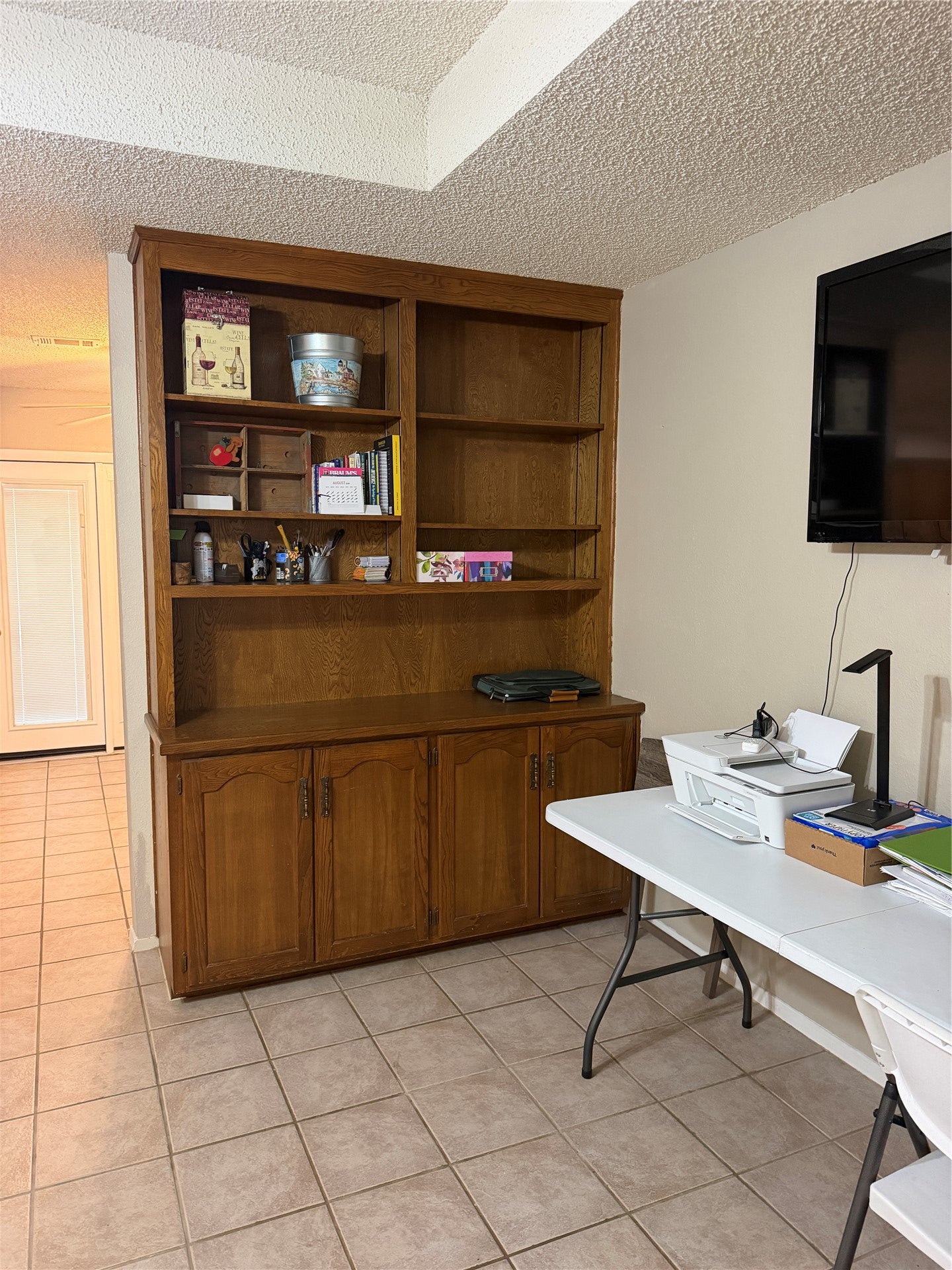 513 Meadowlark Lane