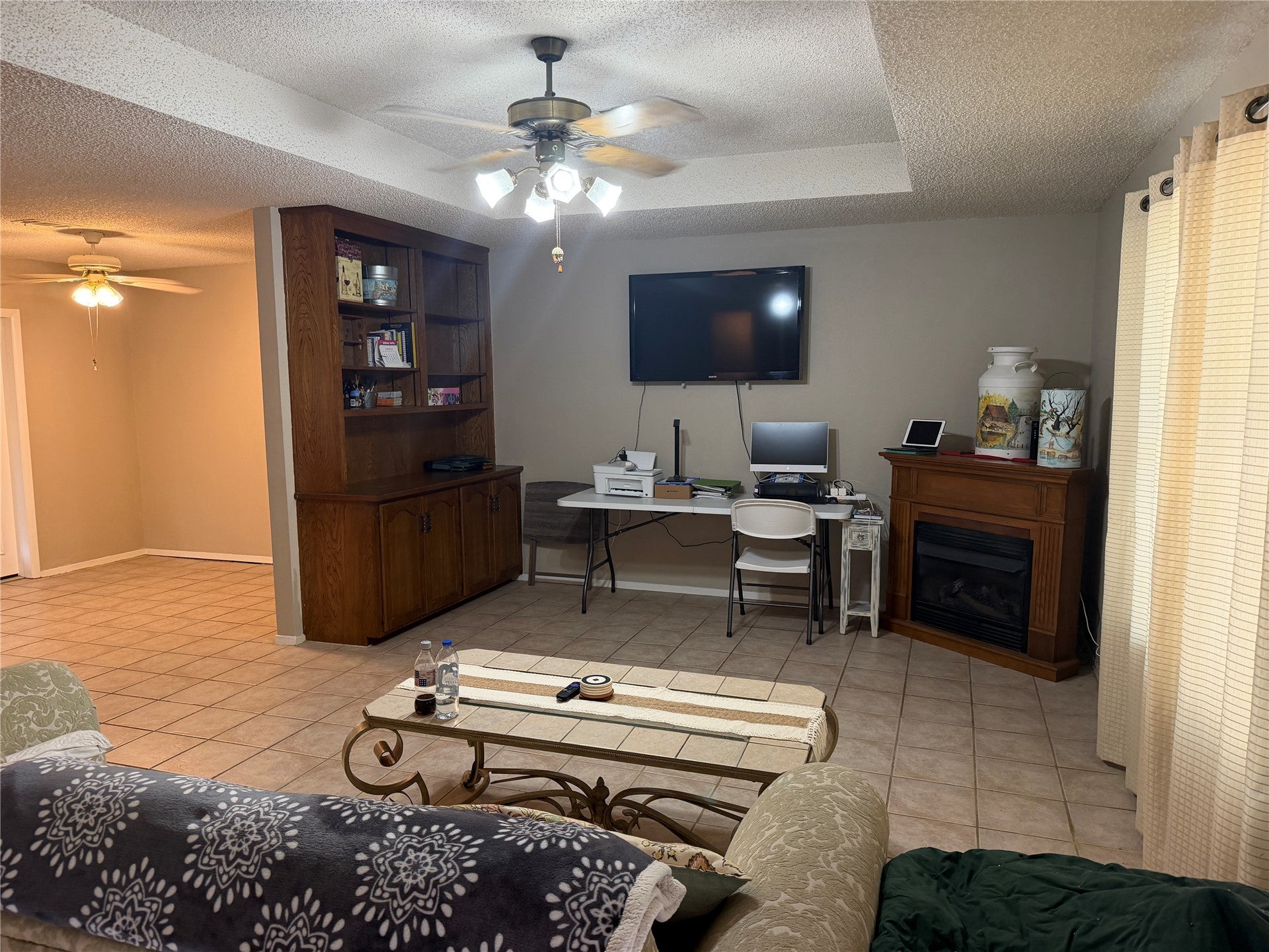 513 Meadowlark Lane
