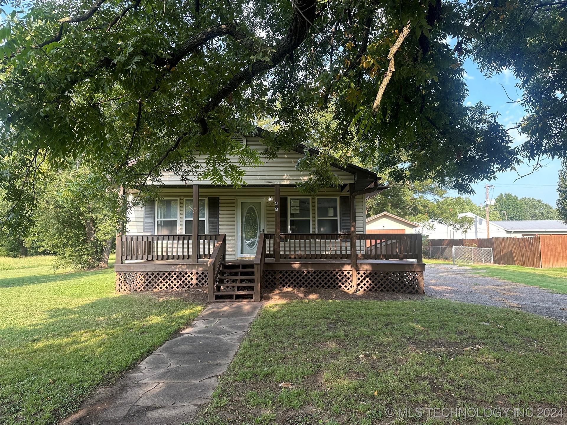 View Wetumka, OK 74883 house