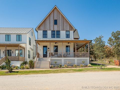 MLS: 2515209