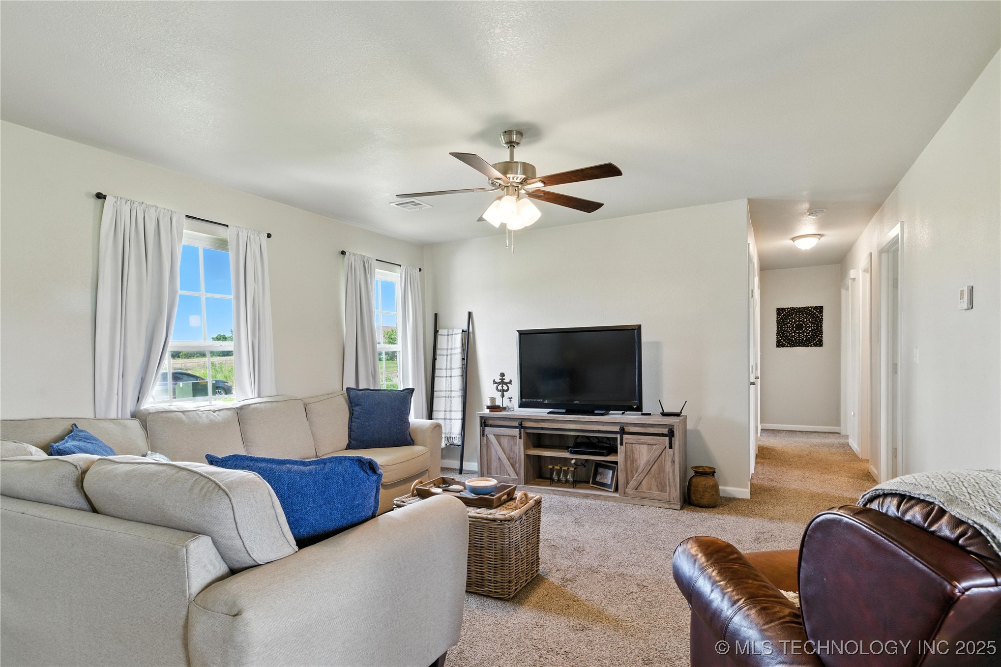 104 E Petty Drive