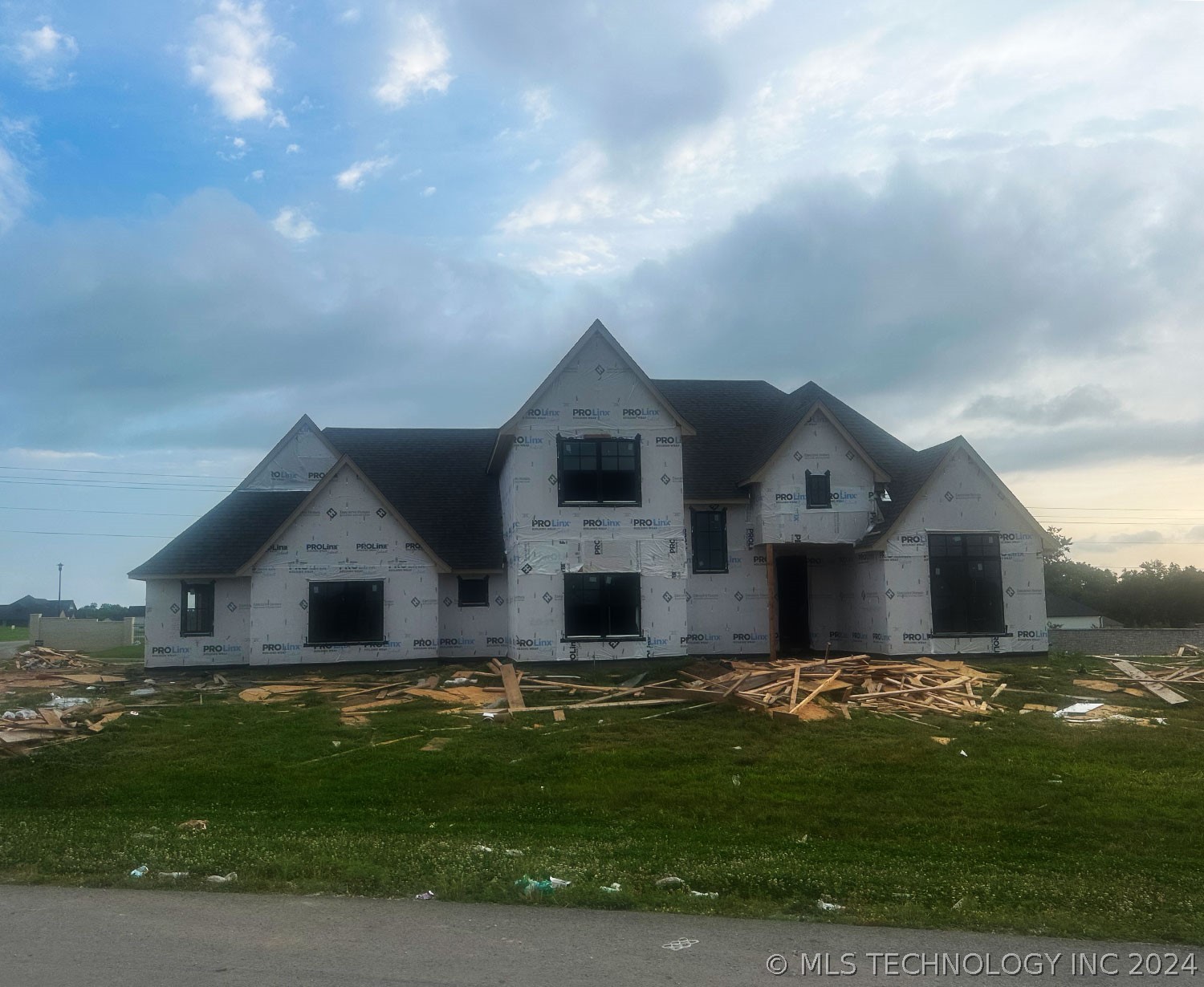 View Broken Arrow, OK 74014 house