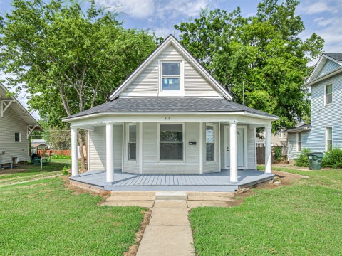 Photo of 512 S Poplar Street, Sapulpa, OK 74066 (MLS # 2631266)