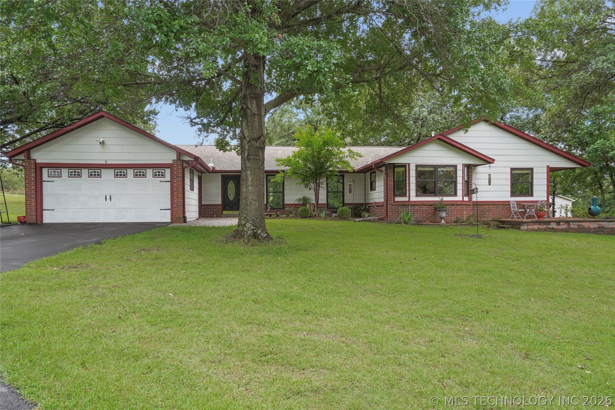 Photo 1 of 53 — 11549 S 49th WestAvenue, Sapulpa, OK 74066
