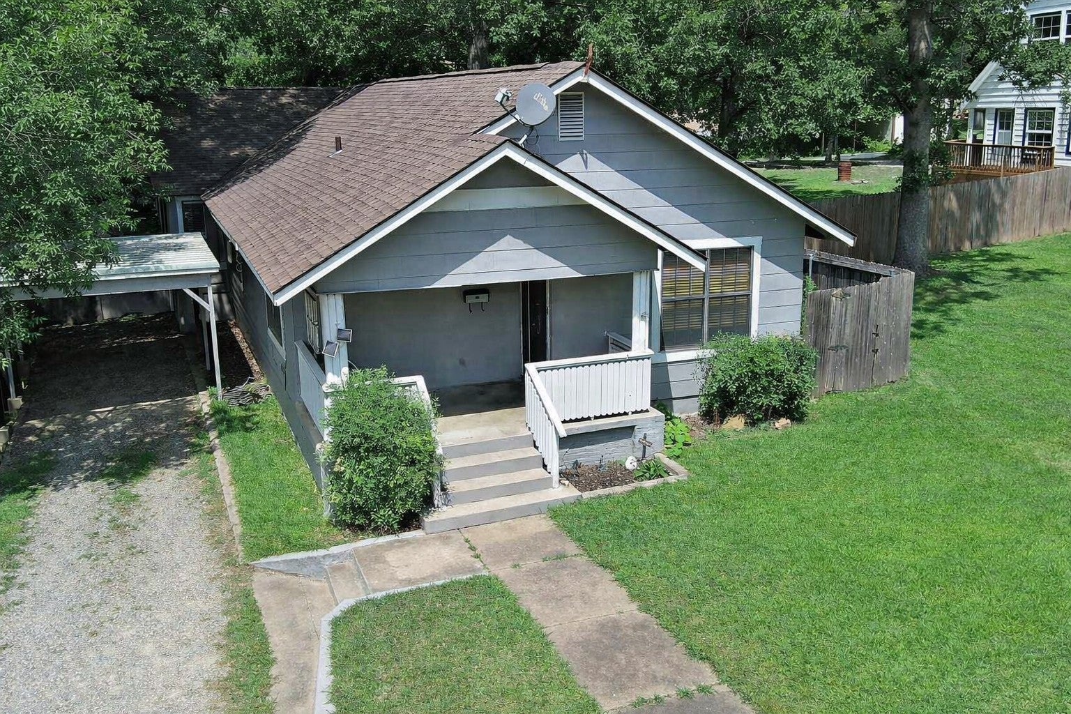1103 N 5th
