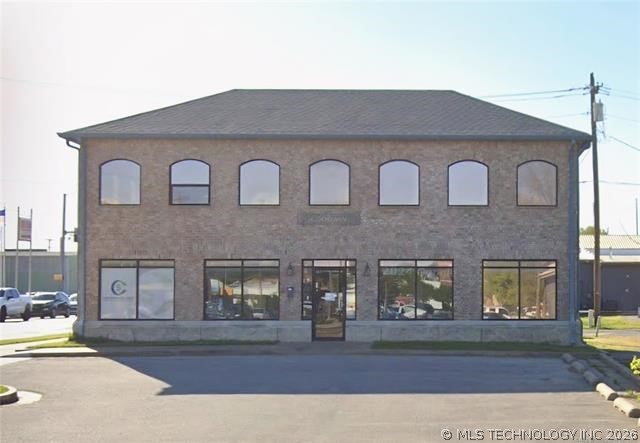 Photo 1 of 11 — 223 S Lynn Riggs Boulevard, Claremore, OK 74017