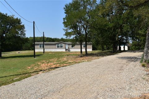 2855 Roy Roberts Valliant OK 74764