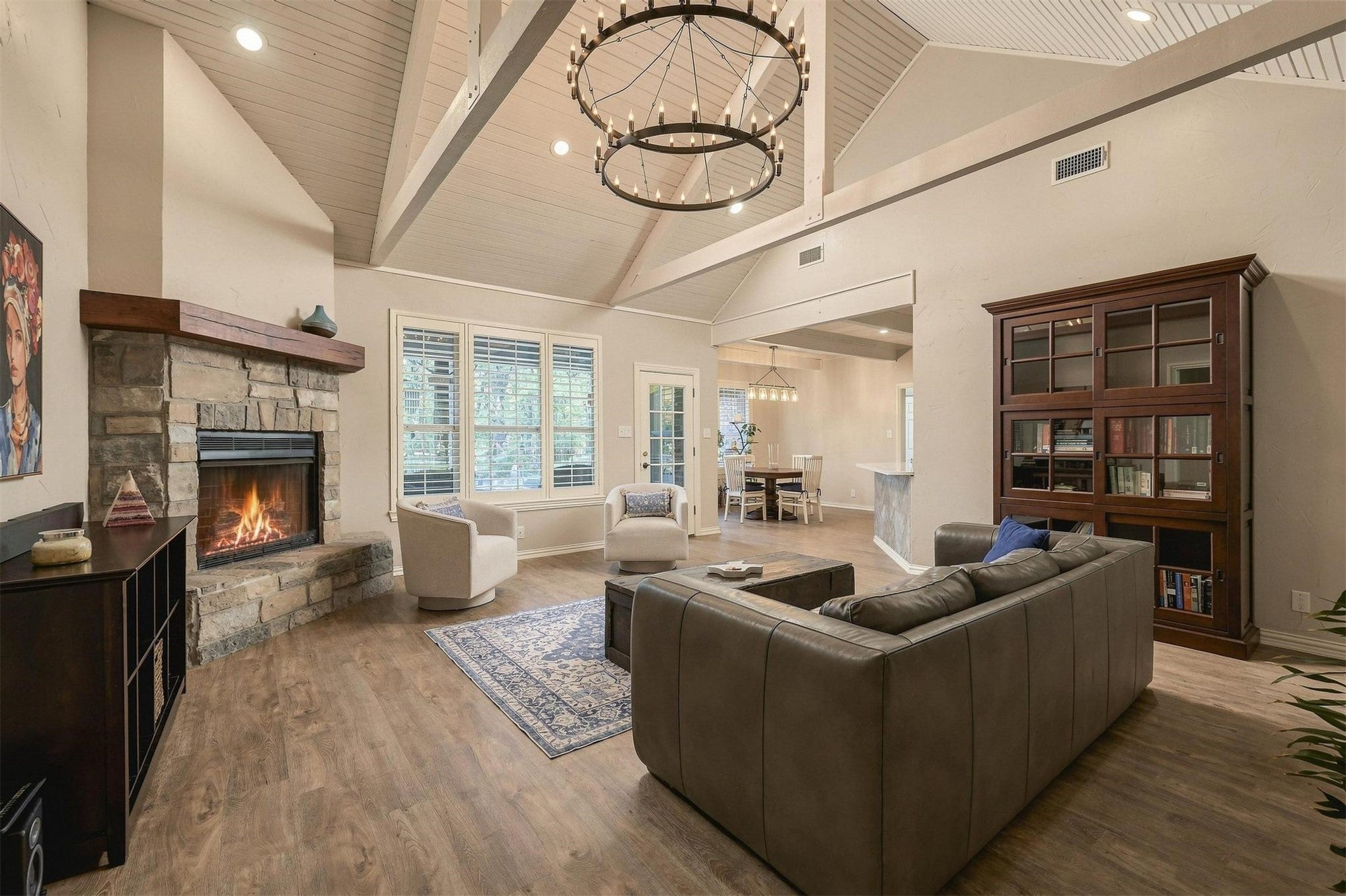 205 Thousand Oaks