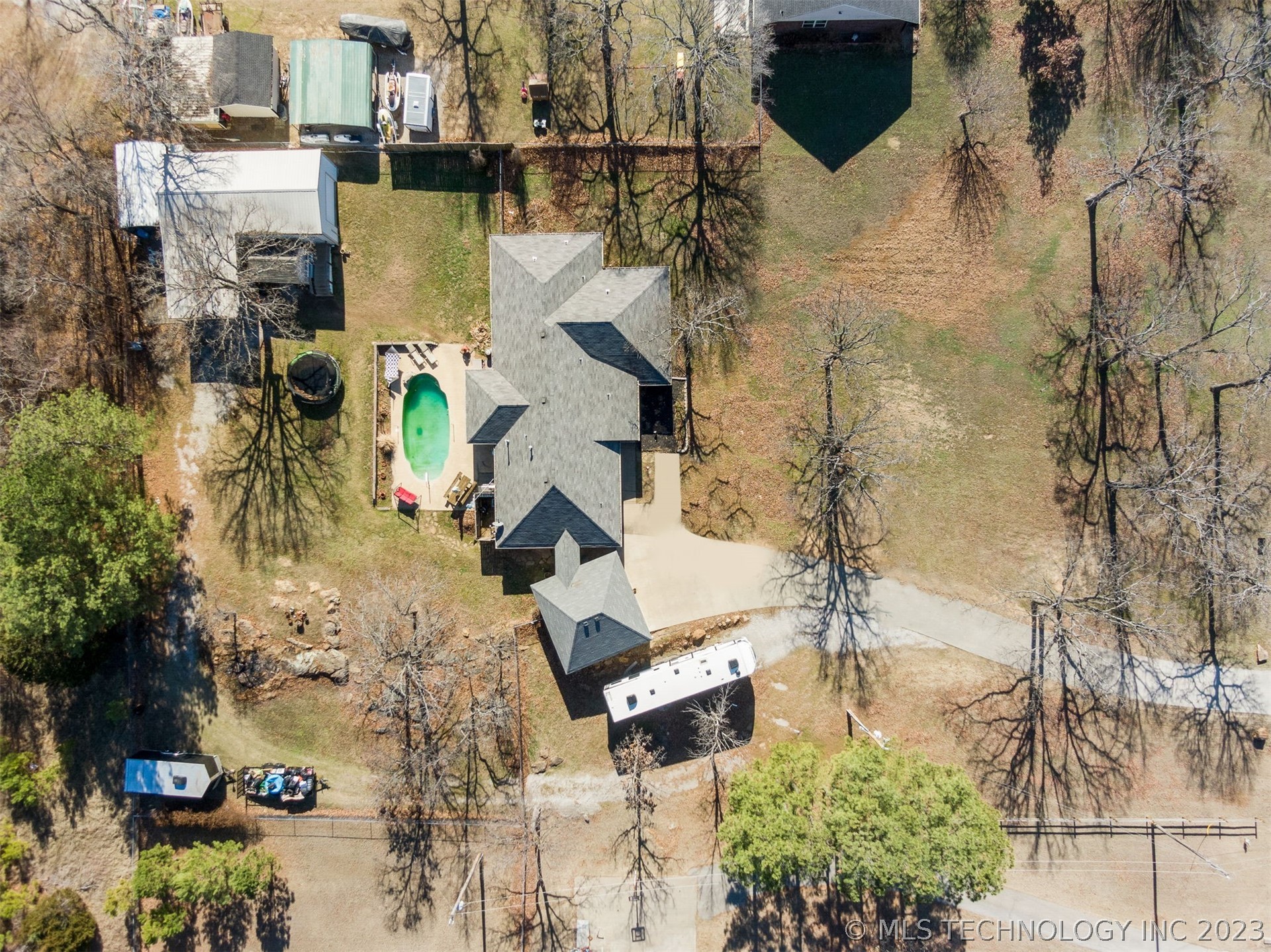 Photo 41 of 44 of 5907 S 164th Avenue house