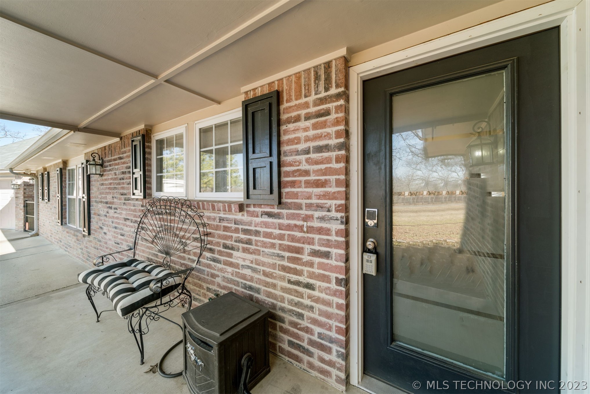 Photo 5 of 44 of 5907 S 164th Avenue house
