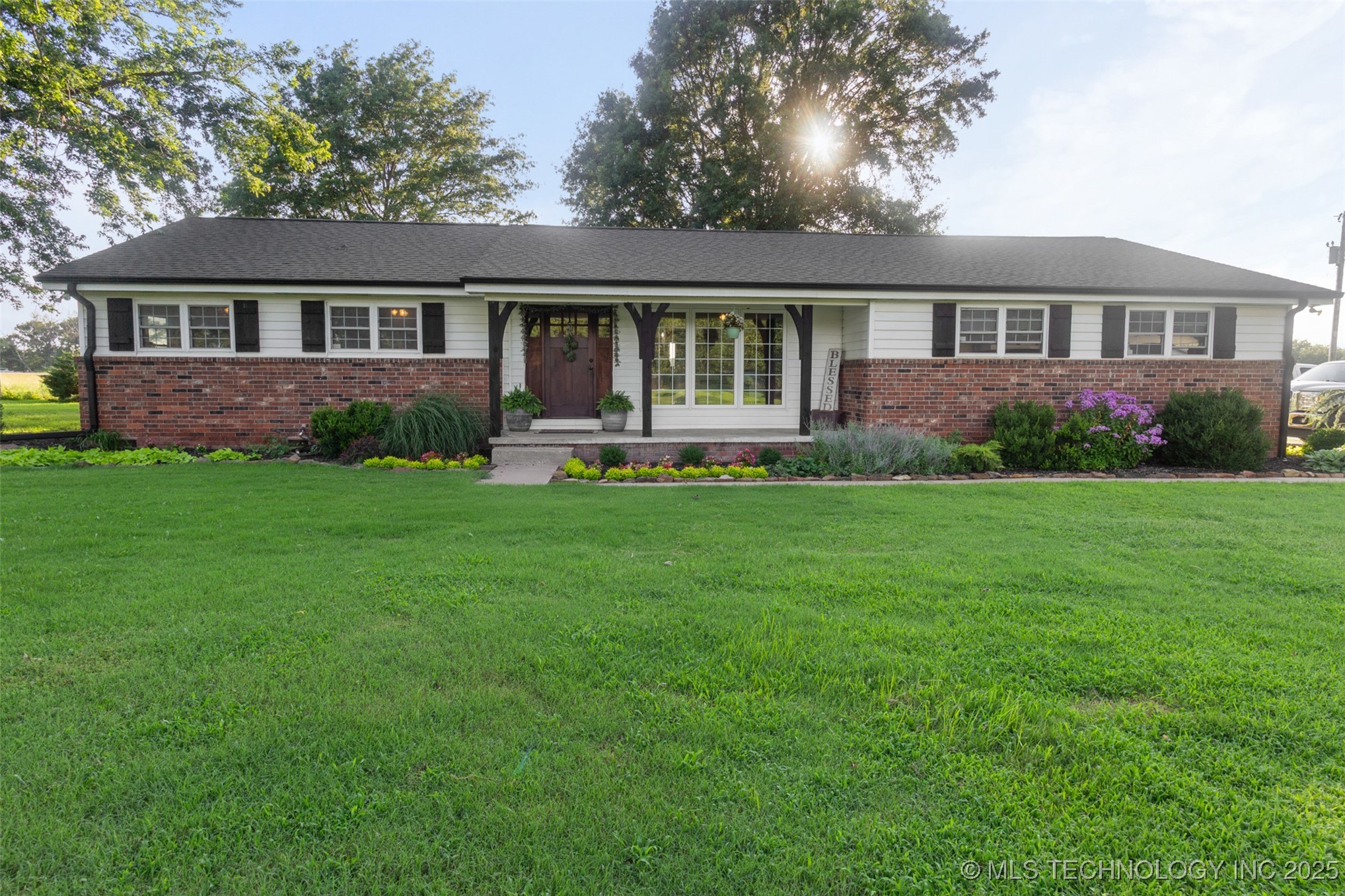 3465 N 205 Road
