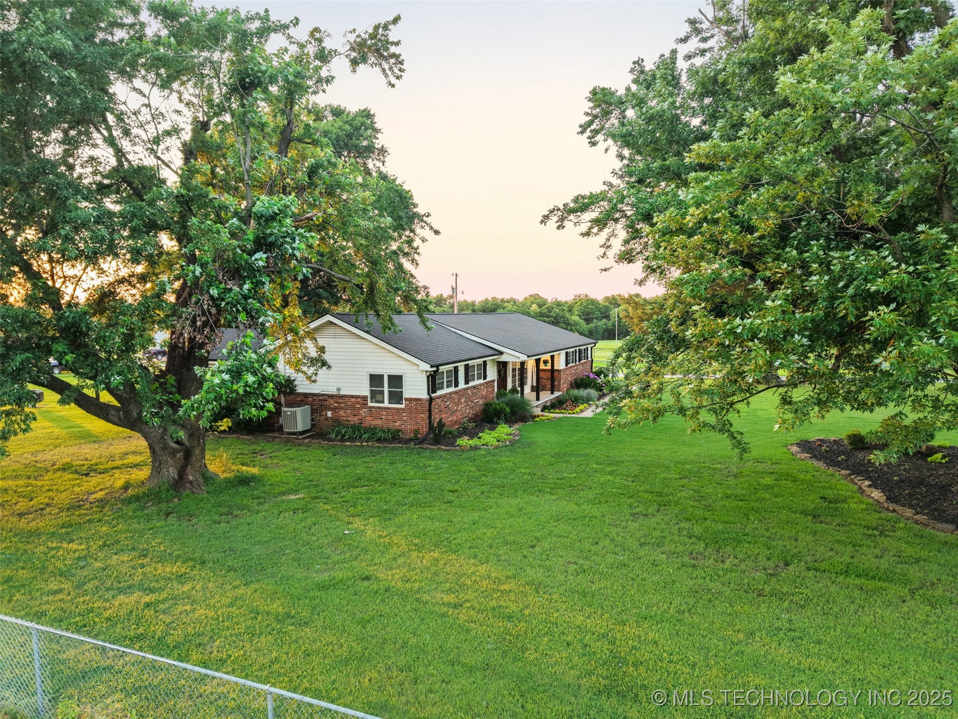 3465 N 205 Road