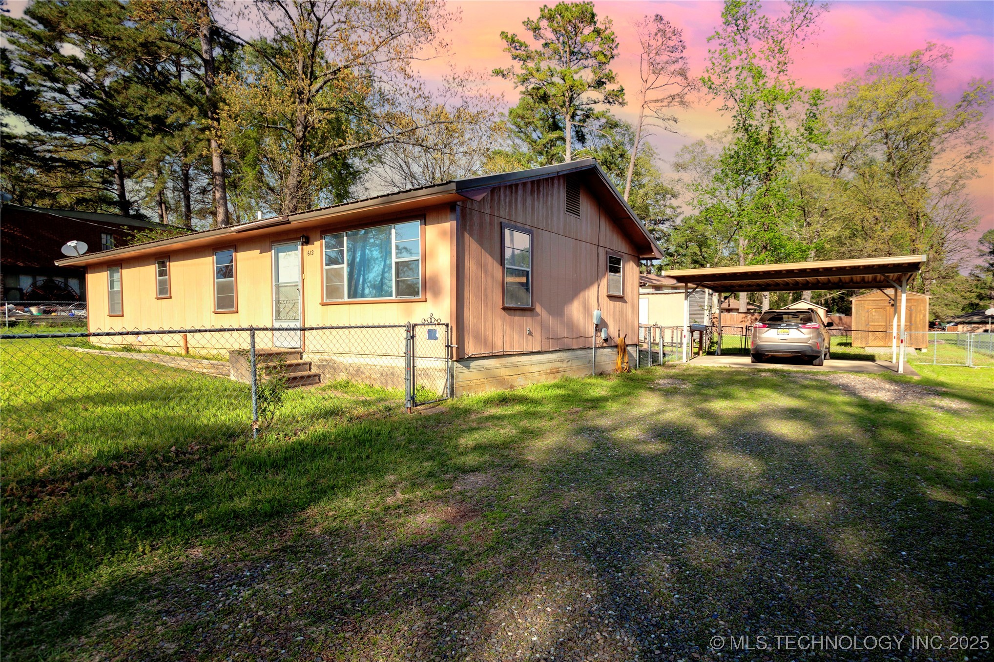 612 W Circle Drive