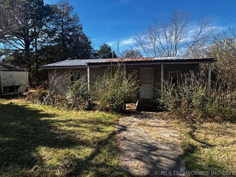 Photo of 98904 S 4439 Road, Gore, OK 74435 (MLS # 2603464)