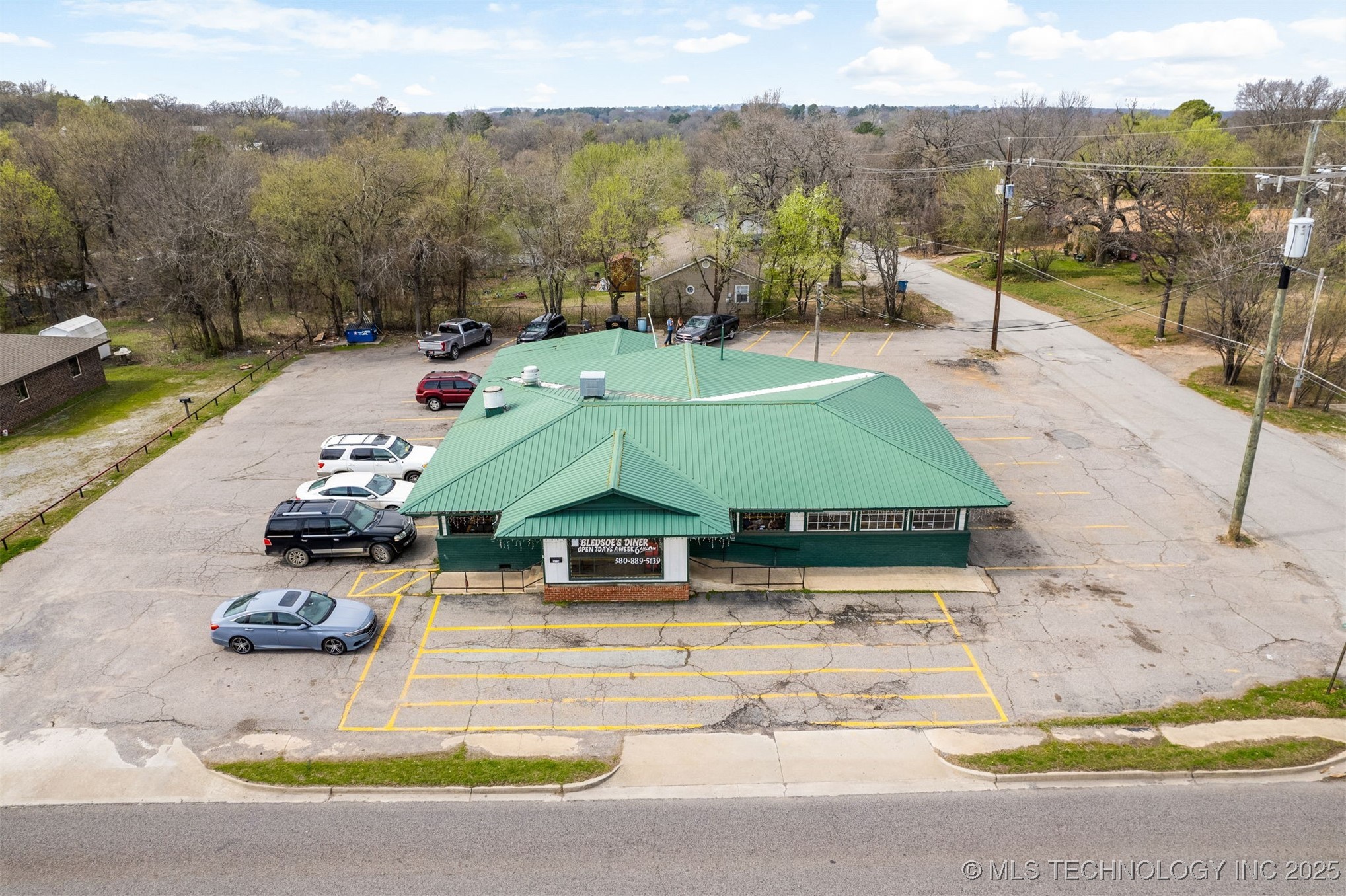 275 W Mississippi Avenue