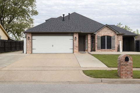 Photo of 3817 S Narcissus Avenue, Broken Arrow, OK 74011 (MLS # 2636269)