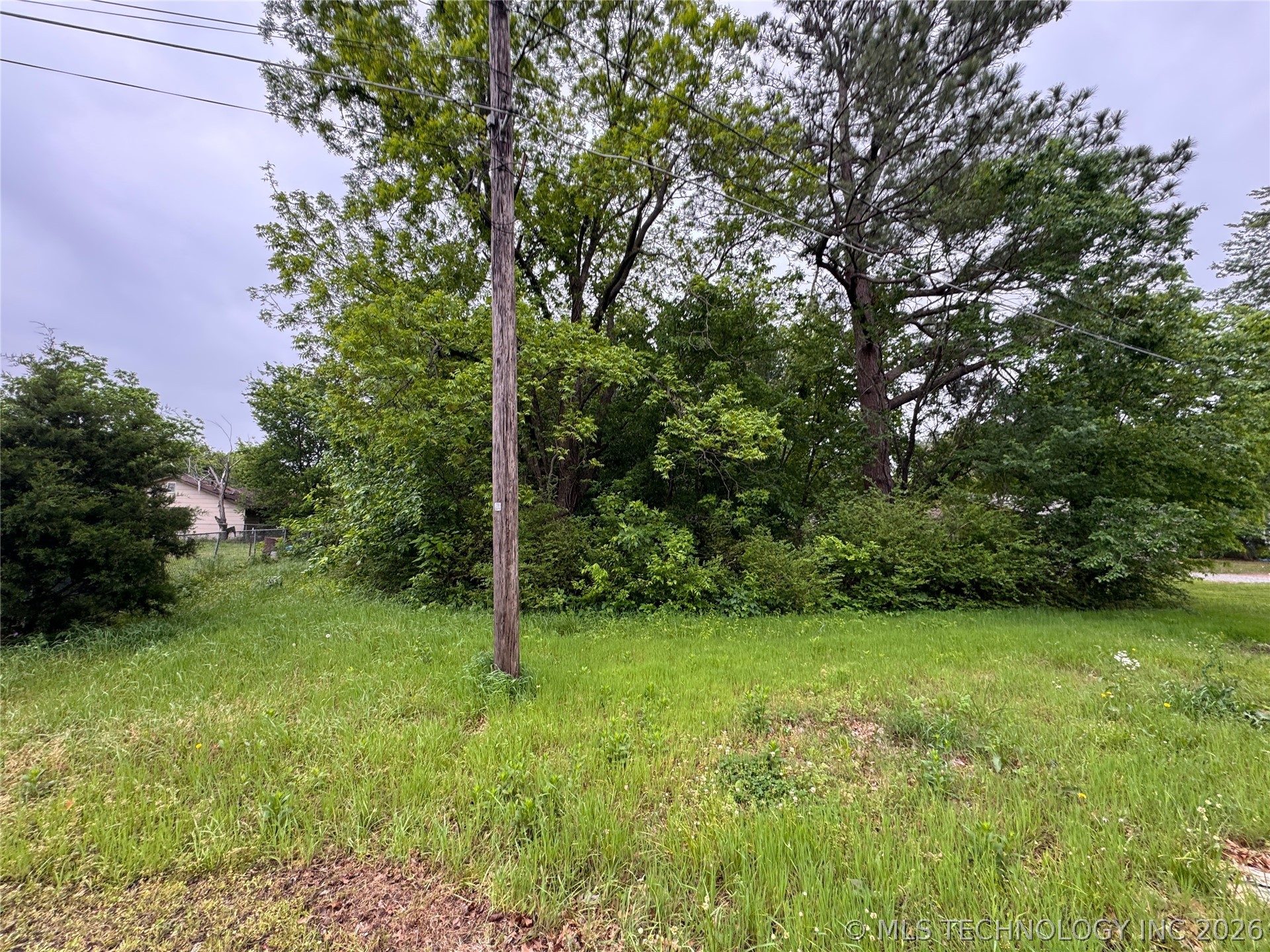 Photo 1 of 19 — 401 S Hall Avenue, Wagoner, OK 74467