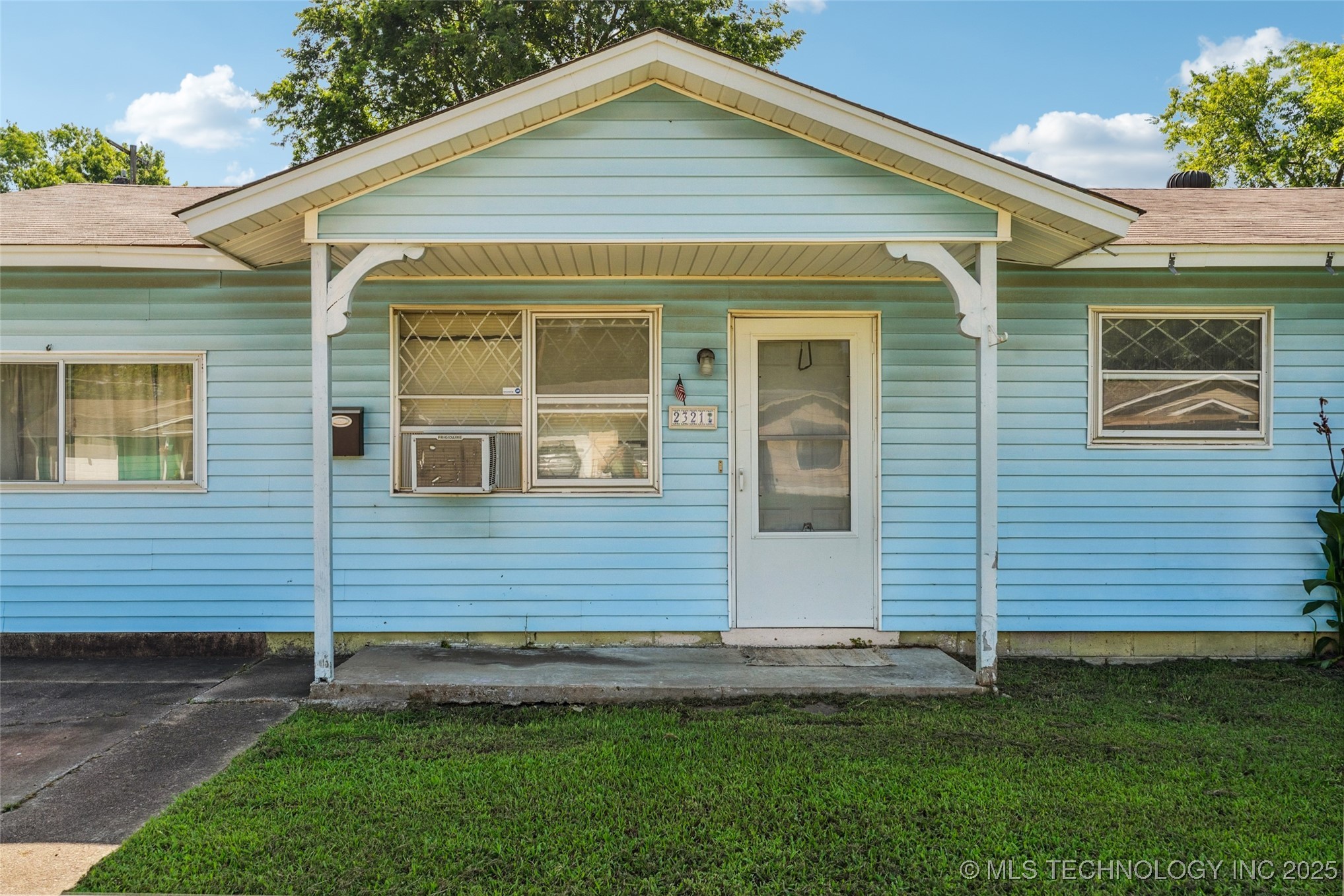 2321 S Main Street
