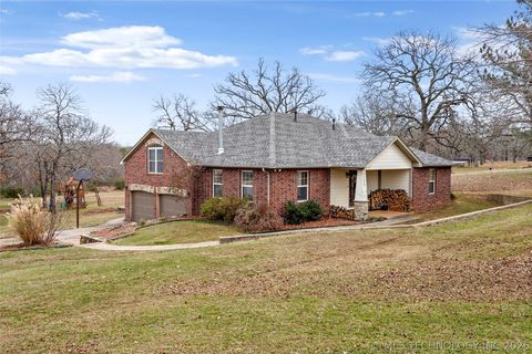 Photo of 2105 S 280th EastAvenue, Catoosa, OK 74015 (MLS # 2622564)