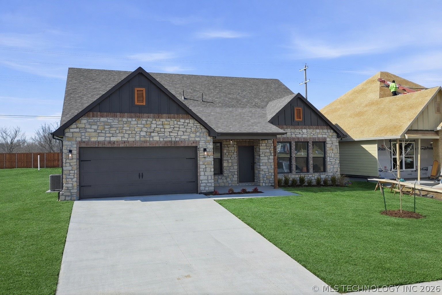 Photo 1 of 33 — 4924 N Walnut Avenue, Broken Arrow, OK 74014