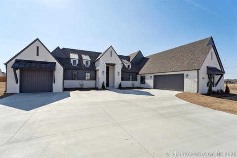 Photo of 5502 E 174th Street S, Bixby, OK 74008 (MLS # 2616321)