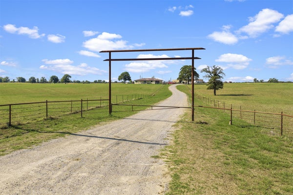 9138 STOCKTON RD, BURNEYVILLE, OK 73430 - Image 0a14fcd4be5e4d03e91fab3239c4139d/974814170