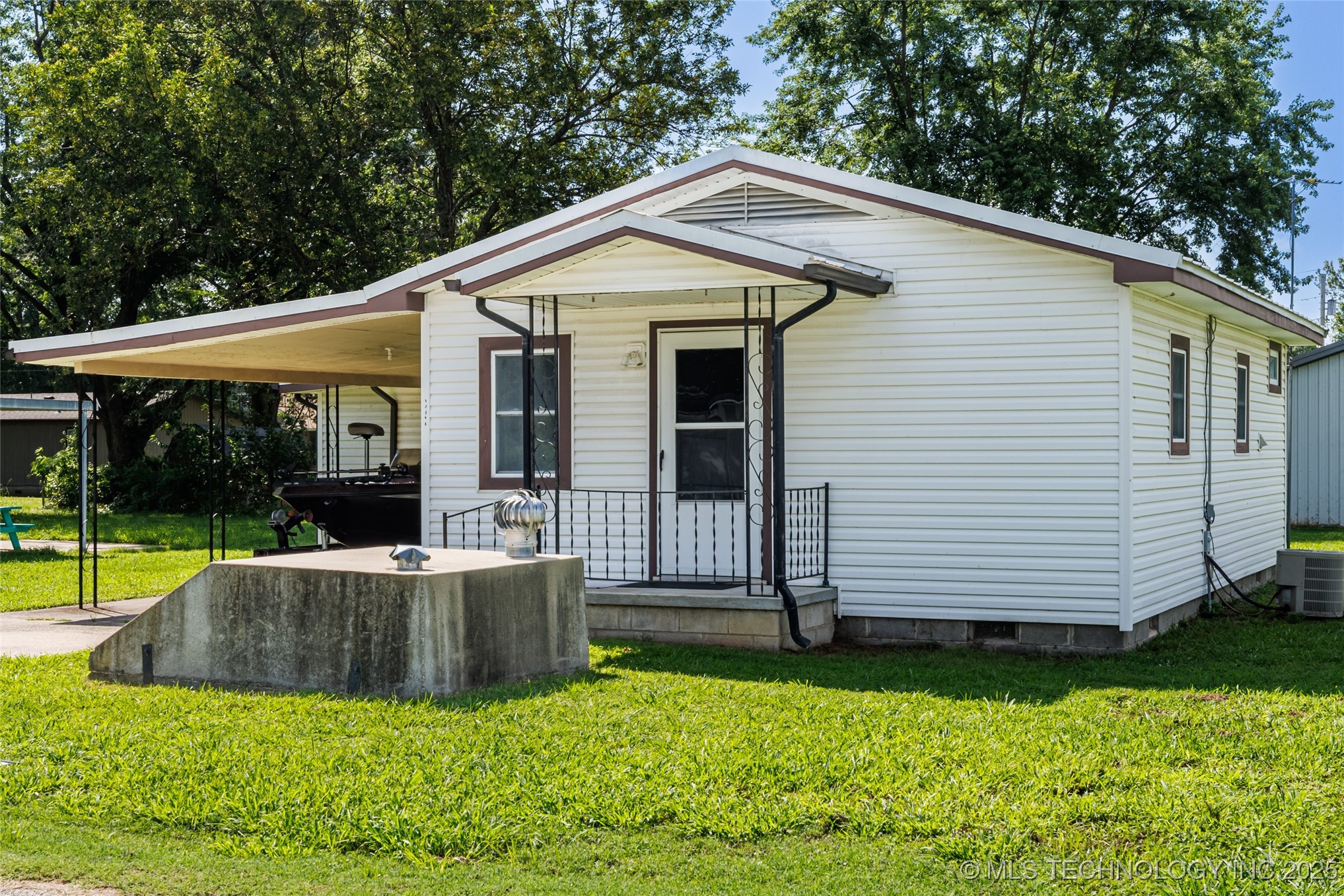 60383 E 253rd Road