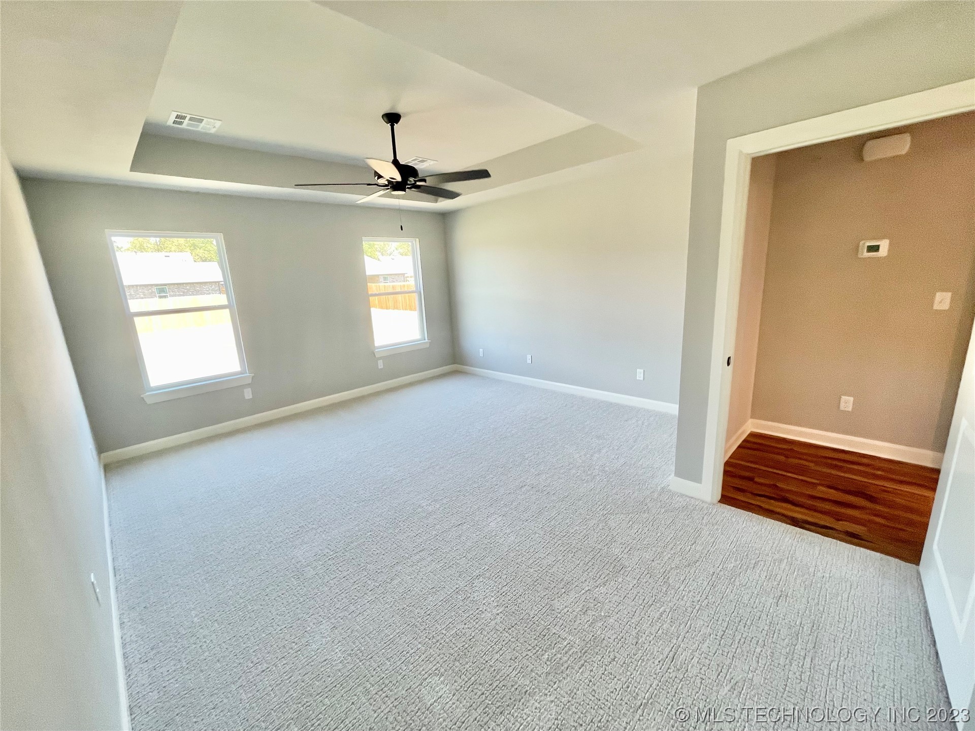 Photo 6 of 18 of 6959 E 154th Place S house