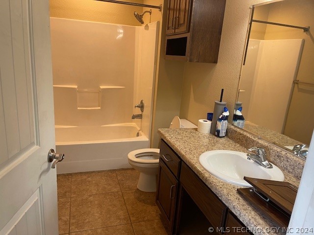 Photo 8 of 10 of 698 Blanchard Road house