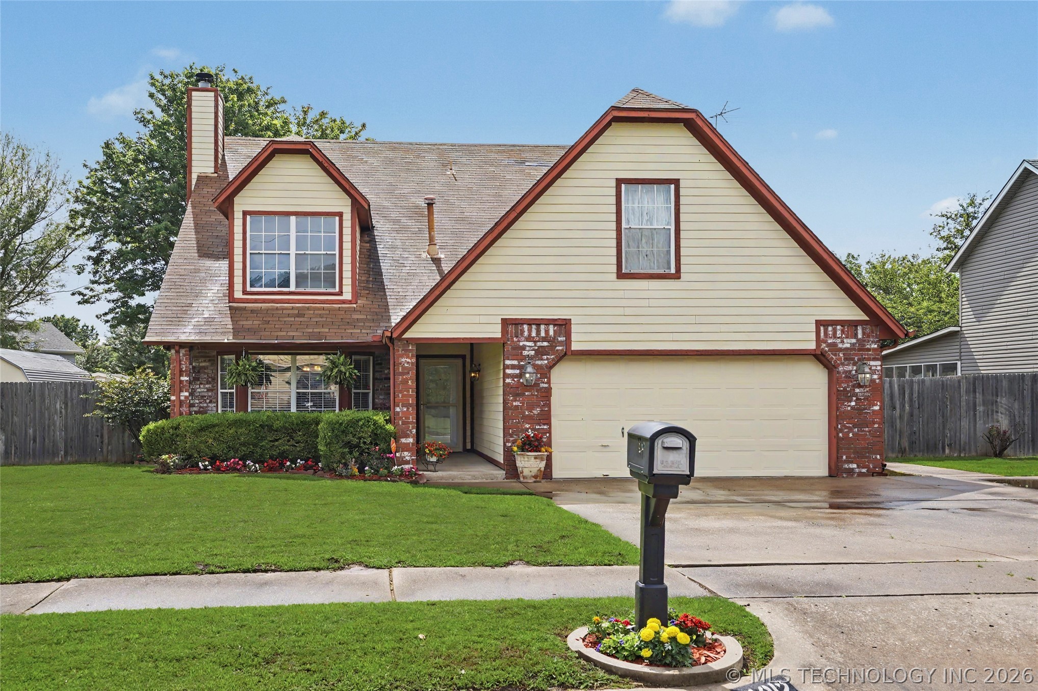 Photo 1 of 40 — 4012 S Narcissus Avenue, Broken Arrow, OK 74011