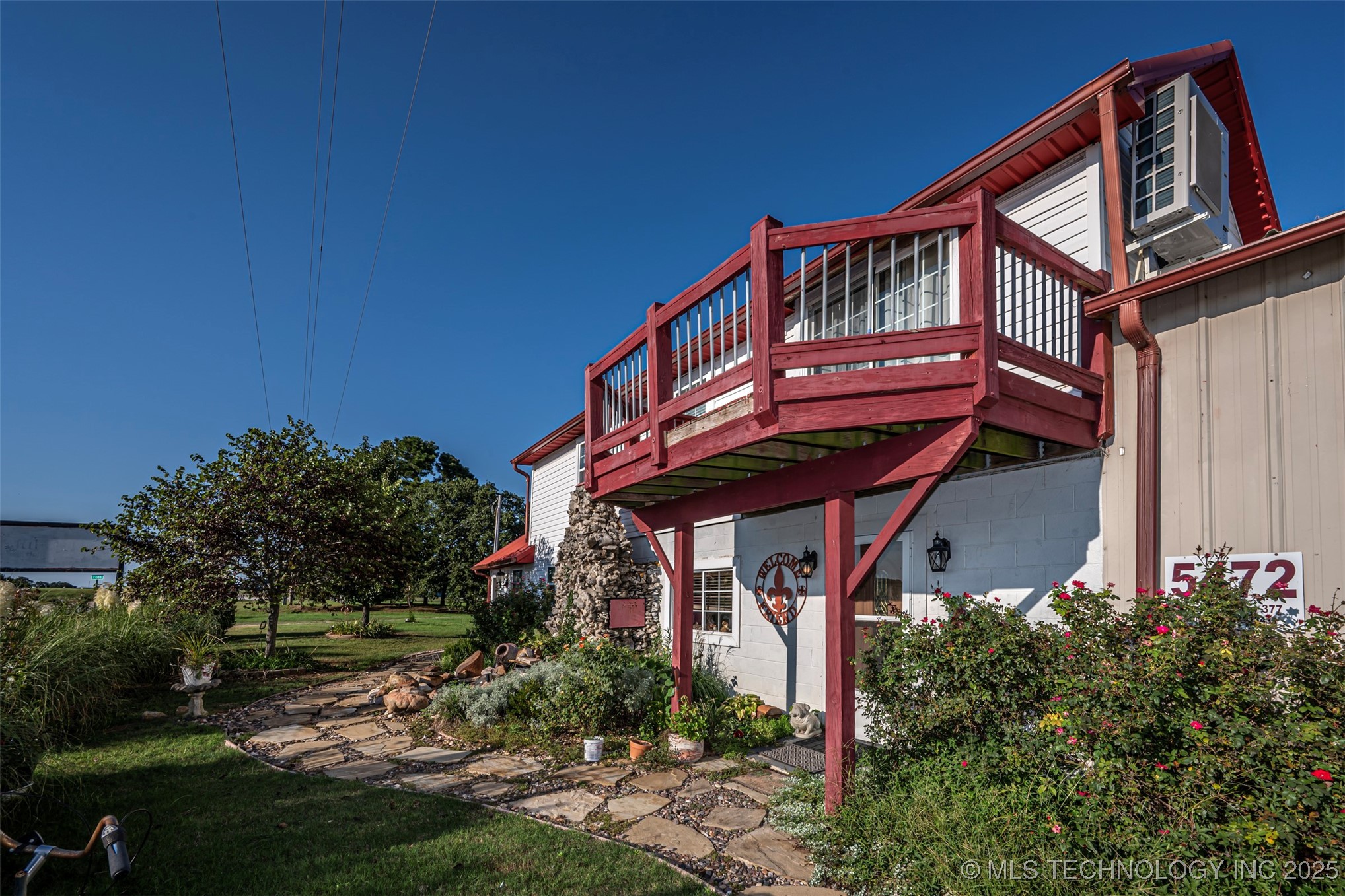 5472 S Highway 377