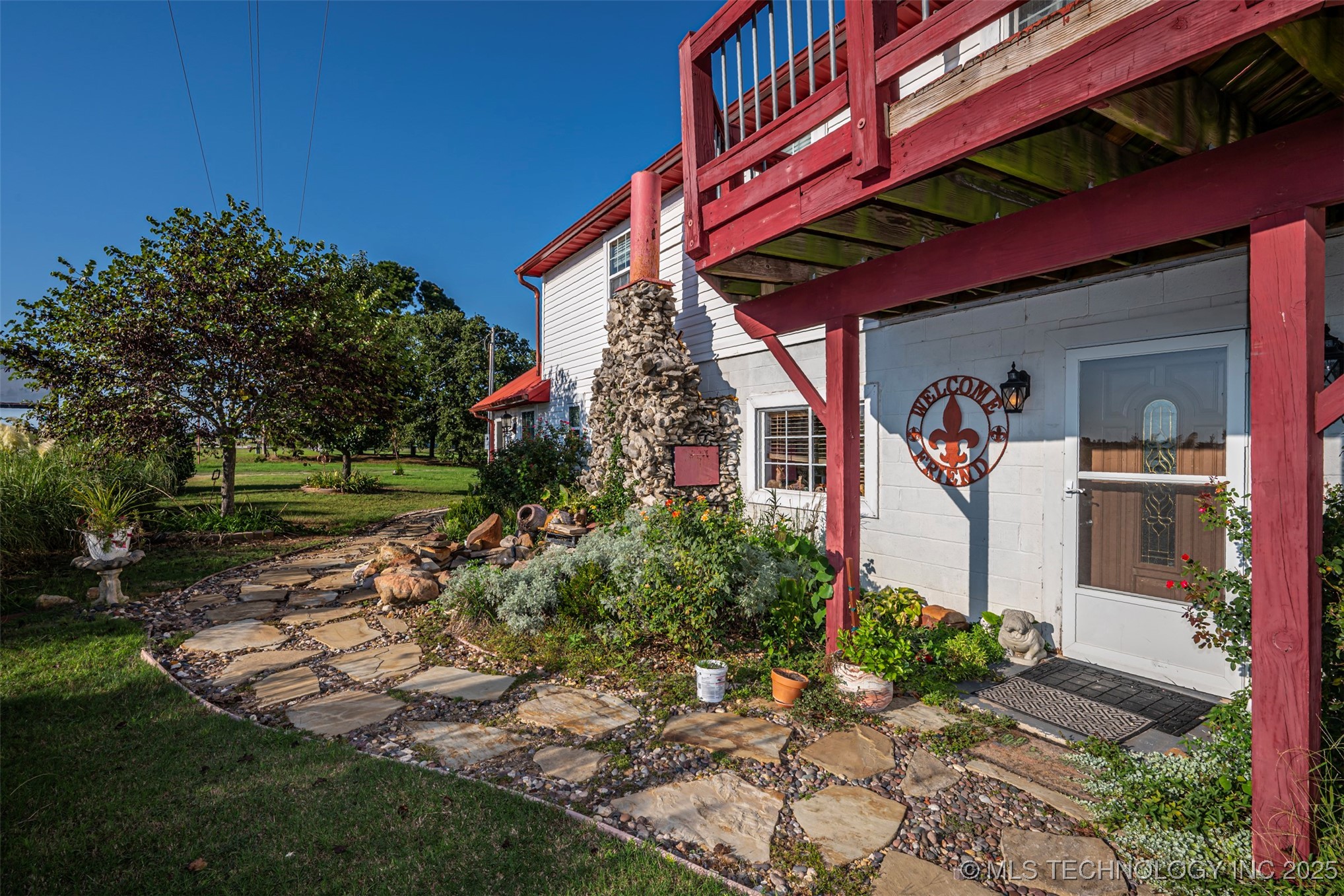 5472 S Highway 377