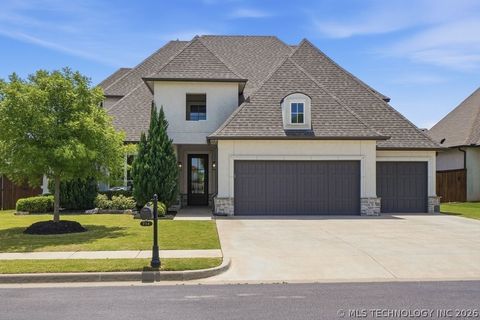 Photo of 714 W 110th Street S, Jenks, OK 74037 (MLS # 2616930)