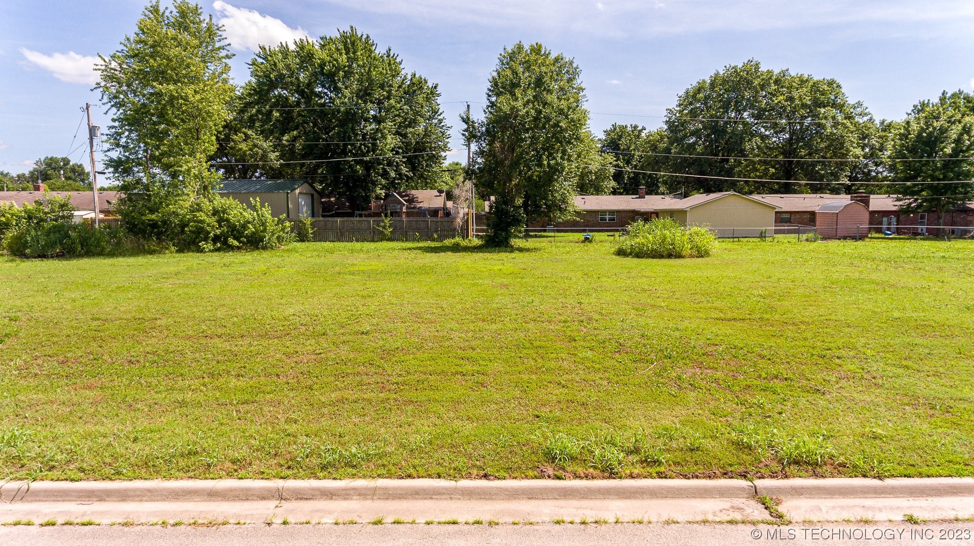 Photo 12 of 14 of 705 Sooner Place land