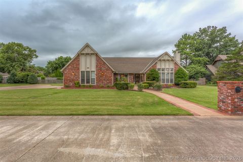 Photo of 10214 S Kingston Avenue, Tulsa, OK 74137 (MLS # 2622719)