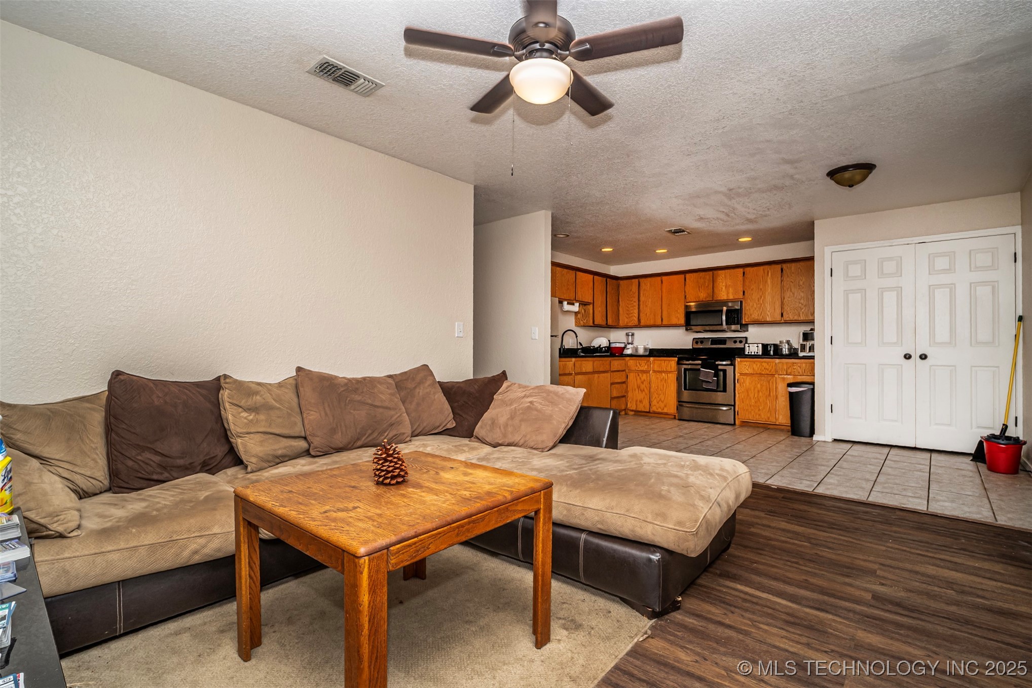 204 S 11th
