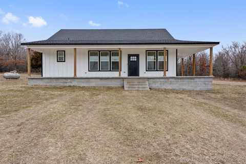 MLS: 2505160