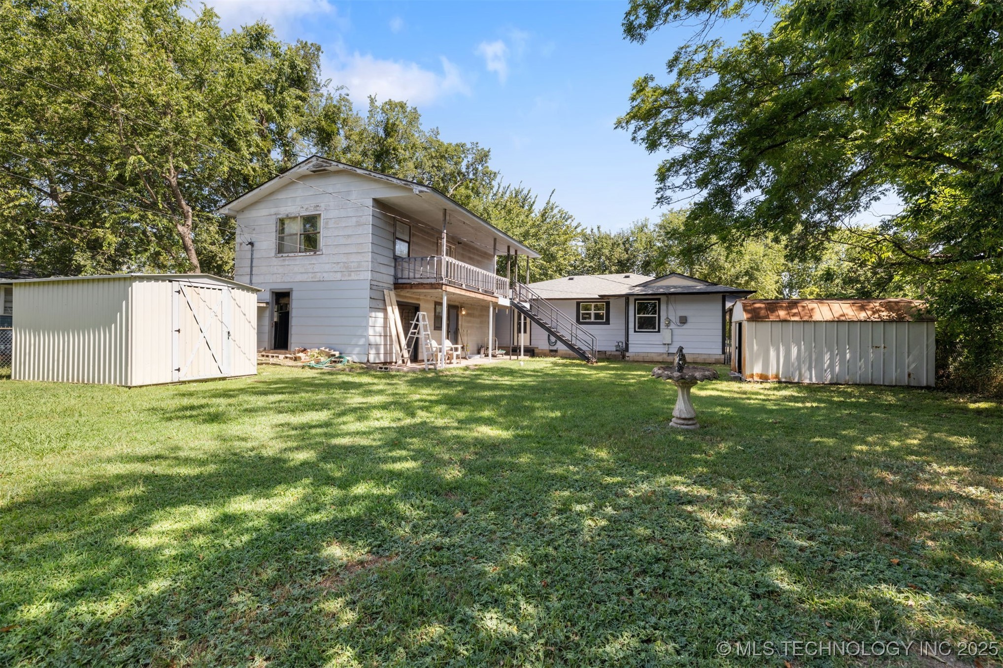609 W Burney